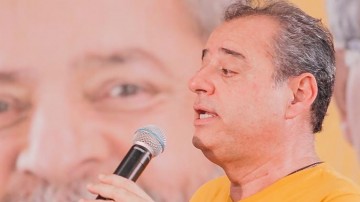 Danilo promete abrir cinco centros de saúde voltados a pessoas com deficiência 