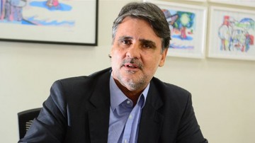 Raul Henry celebra anúncio de Silvio Costa para suplente de senador da Frente Popular
