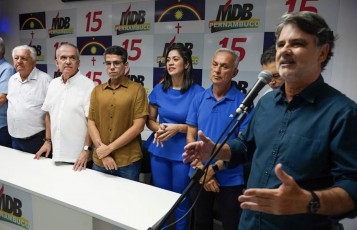 Raul Henry é reconduzido à presidência do MDB em Pernambuco 