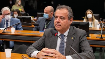 “Bolsonaro usa tragédia como palanque”, afirma Danilo Cabral