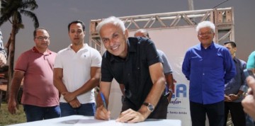 Vitória de Santo Antão: Prefeito Paulo Roberto assina ordem de serviço para construção de parque ambiental