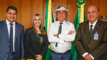 Clarissa e Junior Tércio: “Sentimento das ruas é pela reeleição de Bolsonaro”
