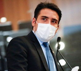 João Paulo Costa apresenta Projeto de Lei para dar melhores condições de trabalho aos profissionais de enfermagem