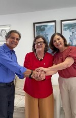 Senadora Teresa Leitão declara apoio a Carlos Santana em Ipojuca