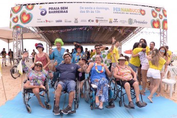 Prefeitura do Recife realiza Carnaval sem Barreiras na Praia de Boa Viagem
