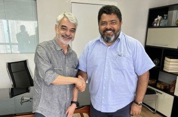 Presidente da Câmara de Ipojuca debate politica com o senador Humberto Costa