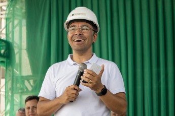 Em Toritama, prefeito Edilson Tavares anuncia R$ 2 milhões em asfaltamento