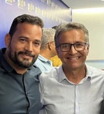 Ex-vereador Joel Gonzaga e o vice-prefeito, Carlinhos Feitosa são os escolhidos da situação para as eleições em Feira Nova 