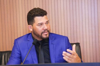 Deputado Abimael Santos defende a retirada dos presídios da ilha de Itamaracá