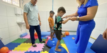 Prefeito Mano entrega Núcleo de Atenção Terapêutica para crianças e adolescentes com autismo no Jaboatão