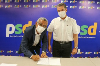 Prefeito de Tracunhaém, Irmão Aluízio, formaliza ingresso ao PSD e vai conduzir partido no município