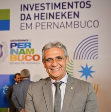 Mário Ricardo participa do anúncio de 1,2 bilhões em Pernambuco na fábrica da Heineken, instalada em Igarassu
