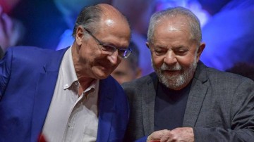 Em encontro com empresários, Lula compara ele e Alckmin a um casal e fala que disputa com PSDB era um luxo
