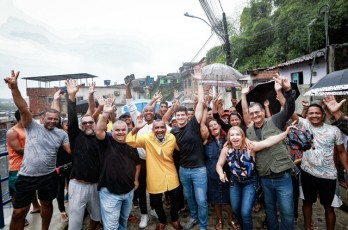 Prefeitura do Recife entrega obra de contenção definitiva de encosta e pavimentação da rua Marilac