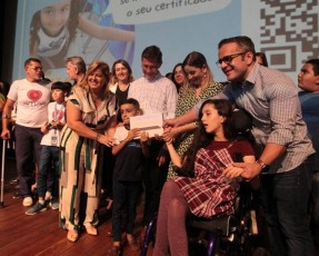 Estudantes autistas do Jaboatão participam de projeto digital inovador
