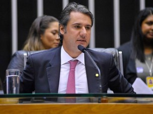 Fernando Monteiro é o único deputado pernambucano a votar contra o destaque para ampliar os incentivos do IPI para montadoras