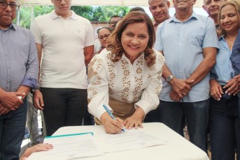 Prefeita Célia Sales assina ordem de serviço para nova escola no distrito de Bela Vista em Ipojuca  