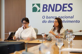 Governadora assina contrato com BNDES para viabilizar avanços no abastecimento de água e saneamento