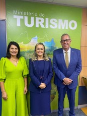 Álvaro Porto busca investimentos para educação e turismo em Brasília