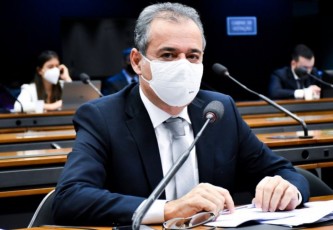 Danilo pede informações aos ministros Gilson Machado e Joaquim Leite sobre federalização de Noronha 