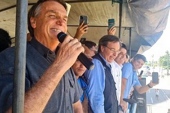 Coluna da segunda | Bolsonaro fica sem palanque para chamar de seu em Pernambuco