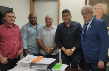 Antônio Moraes recebe Gil Pontes e discute parceiras em Ferreiros