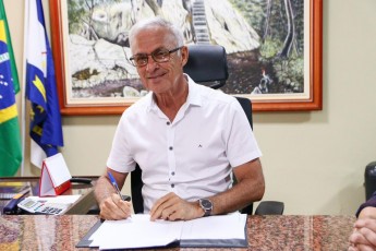 Prefeitura da Vitória assina convênio para capacitação de mototaxistas e motoristas do transporte escolar