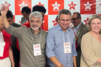 Doriel lança Humberto Costa candidato a governador em 2026