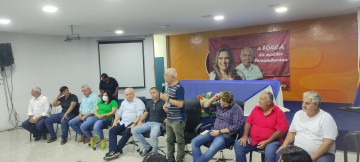 Em Igarassu, Yves Ribeiro reúne lideranças políticas