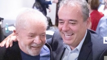 Apoio de Lula a Danilo é enfatizado em diferentes inserções do candidato ao Governo