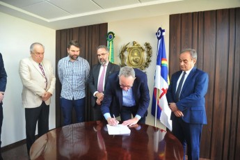  Alepe e TCE renovam parceria entre Escola do Legislativo e Escola de Contas