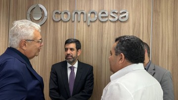 Presidente da Compesa, Alex Campos recebe Deputado Antonio Moraes e Paquinha, Prefeito de Macaparana