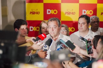“O foco da Frente Popular de Pernambuco vai ser eleger o presidente Lula no segundo turno”, afirma Danilo Cabral 