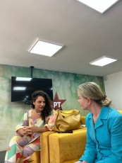 Rosa Amorim se reúne com Gleisi Hoffmann e discute futuro do PT em Caruaru
