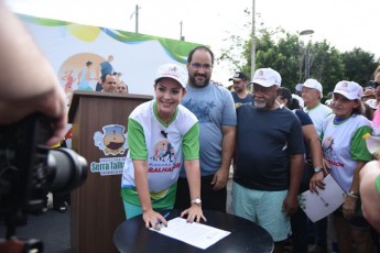 No Dia do Trabalhador, Márcia Conrado anuncia benefício para todos os servidores de Serra Talhada