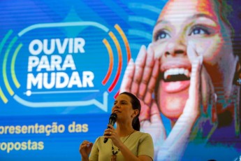 Raquel Lyra leva escuta popular ao Sertão de Itaparica para acolher demandas da população e garante conclusão da PE-425