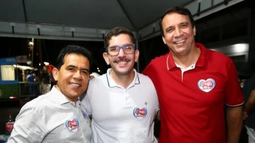 Eriberto Filho marca presença na Festa das Águas Termais ao lado do prefeito de Salgadinho