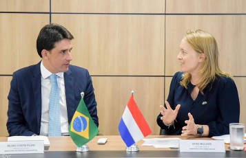  Silvio Costa Filho se reúne com vice-embaixadora dos Países Baixos para atrair investimentos