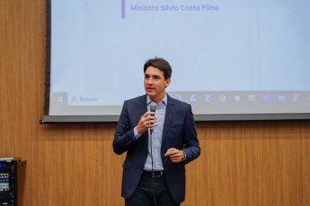 Ministro  Silvio Costa Filho apresenta plano estratégico de investimentos para Pernambuco