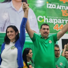 Chaparral e Iza Arruda inauguram comitê de campanha em Surubim