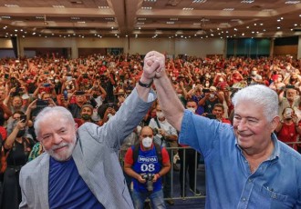 Roberto Requião: “Marília Arraes, é Miguel Arraes redivivo na política de Pernambuco”