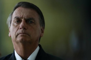 Coluna da quinta | Bolsonaro repete Aécio em 2014 ao tentar questionar resultado da eleição 