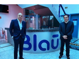 Paulo Câmara visita sede da Blau Farmacêutica em São Paulo