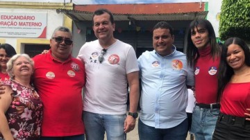Davi Muniz e Waldemar Oliveira são recebidos com festa em Machados