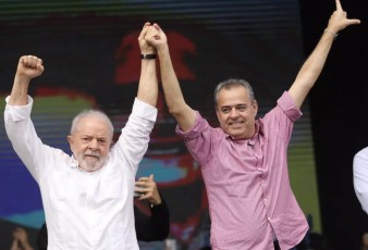 Coluna da quinta | Lula cumpre missão e crava Danilo como seu candidato a governador em Pernambuco 