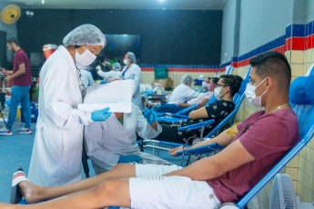 População de Gravatá vai ao Hemope para doação de sangue   