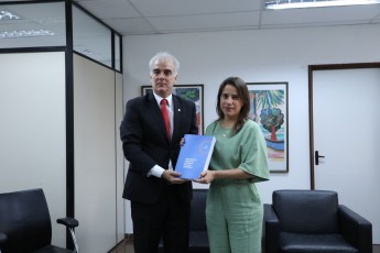 Governadora entrega Diagnóstico da Situação do Governo de Pernambuco ao Ministério Público do Estado