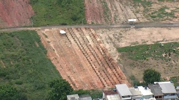 Cemitérios em Olinda e Recife abrem sepulturas extras por causa da Covid-19