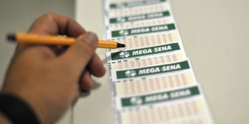 Mega-Sena pode pagar prêmio de R$ 3,5 milhões neste sábado