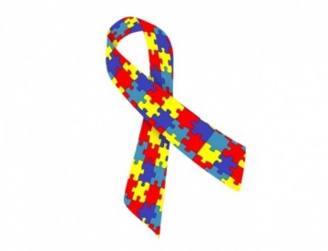 Câmara aprova obrigatoriedade do uso do símbolo de autismo em placas de prioridade